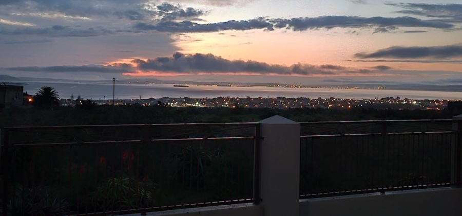 4 Bedroom Property for Sale in Myburgh Park Western Cape